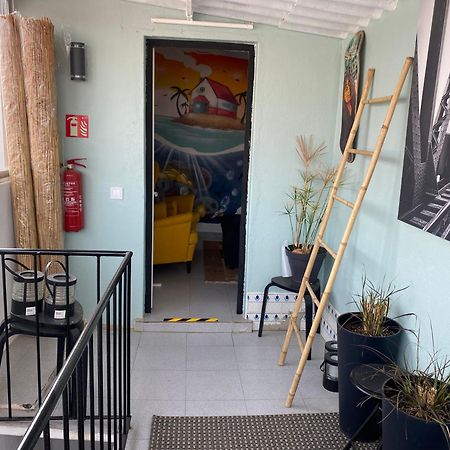 The Island Hostel & Cafe Lagos Extérieur photo
